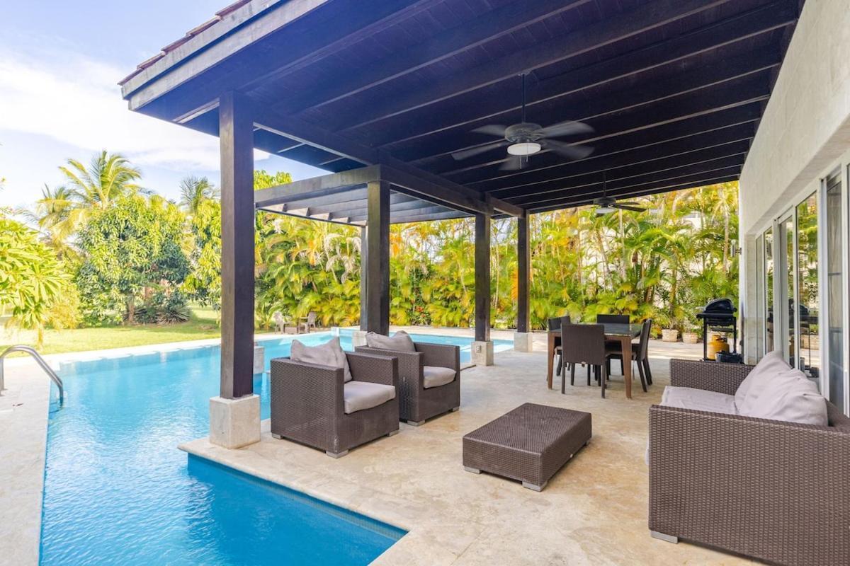 Private With Pool & Golf View