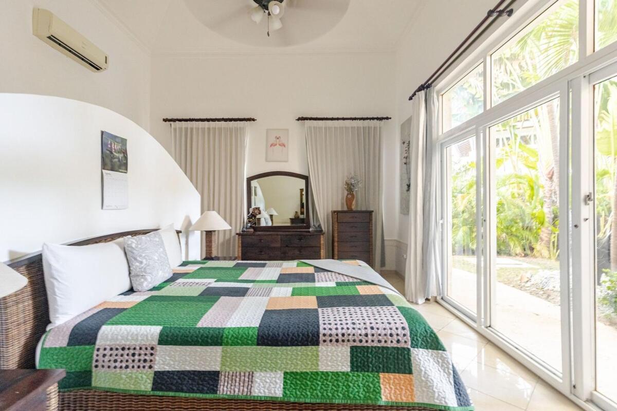 Private With Pool & Golf View *