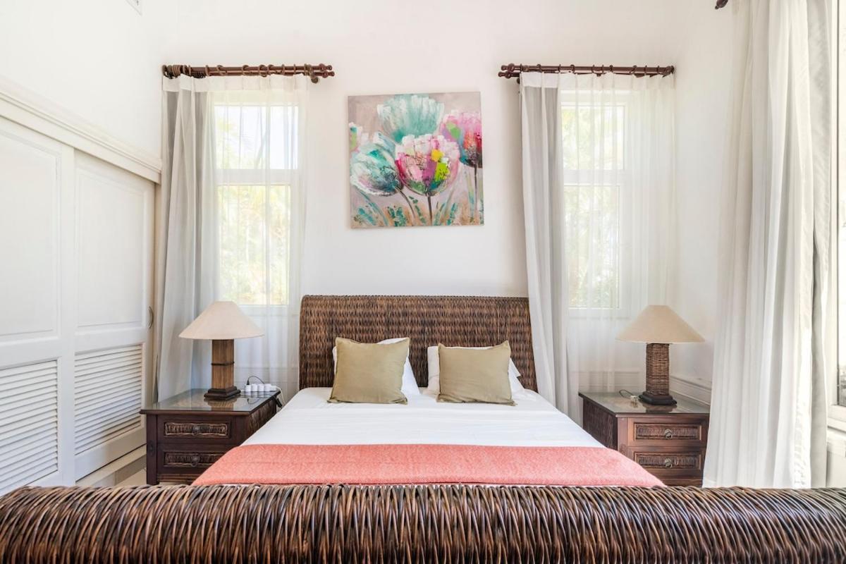 Private With Pool & Golf View Punta Cana