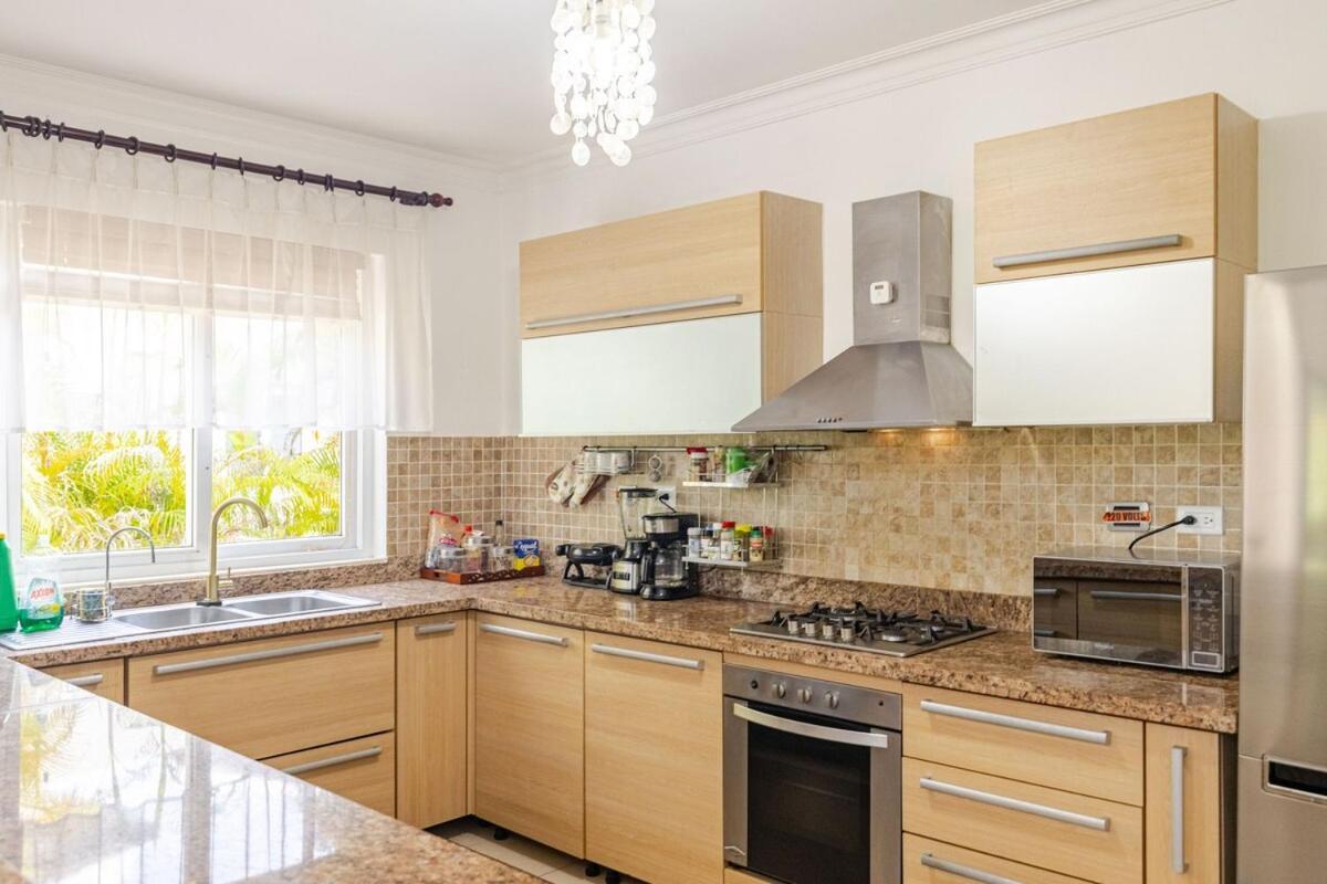 Private With Pool & Golf View Villa *